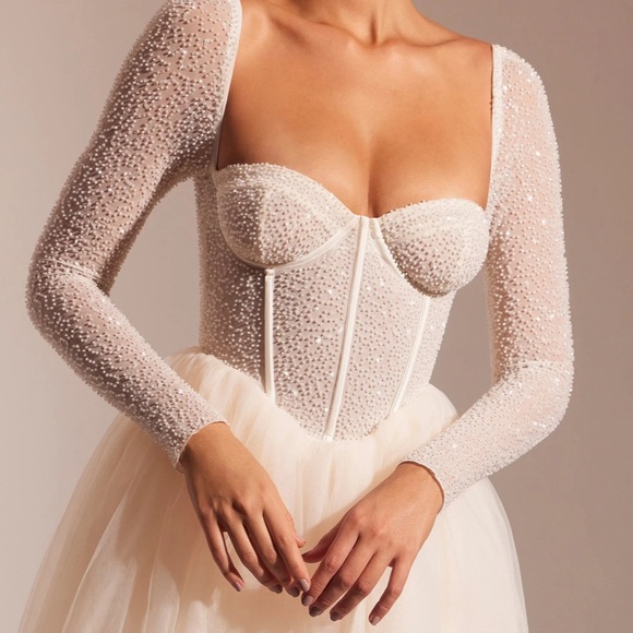 Oh Polly Calliope Embellished Long Sleeve Tulle Skirt Mini Dress in Ivory Size:2 - Picture 2 of 6